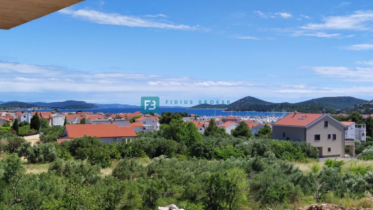 Appartamento TRIBUNJ, 372.000 €