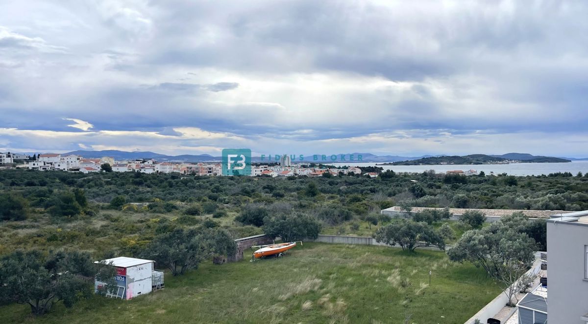 Appartamento TRIBUNJ, 432.193 €