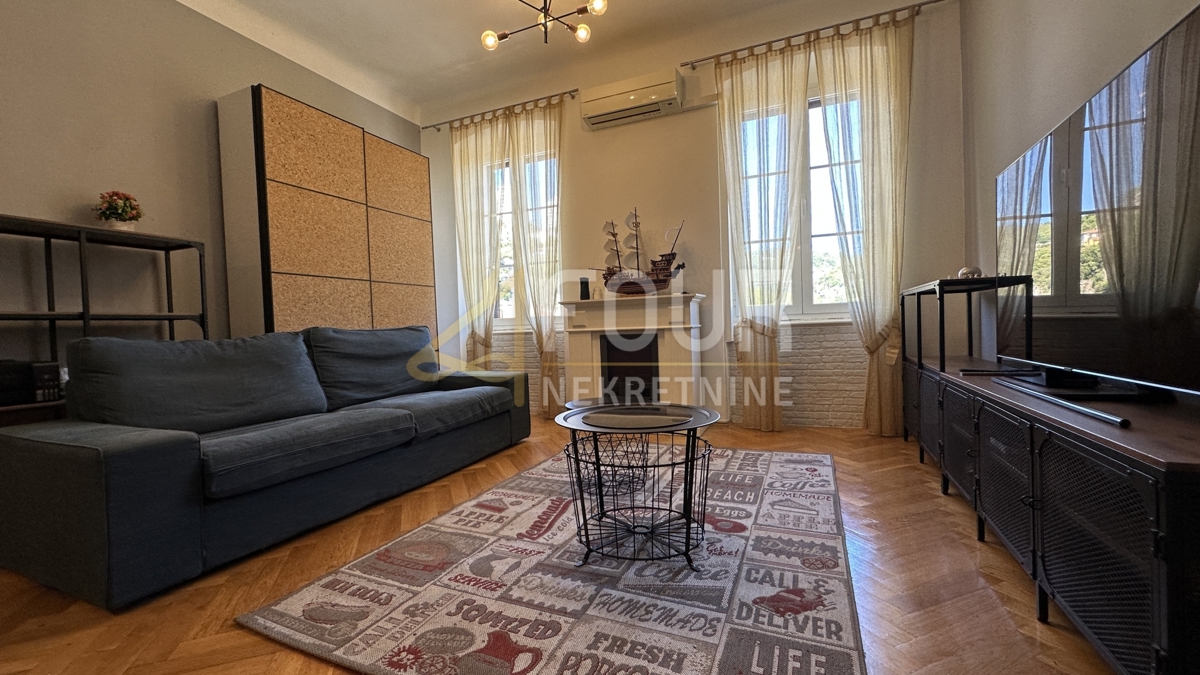Appartamento RIJEKA, 1.100 €