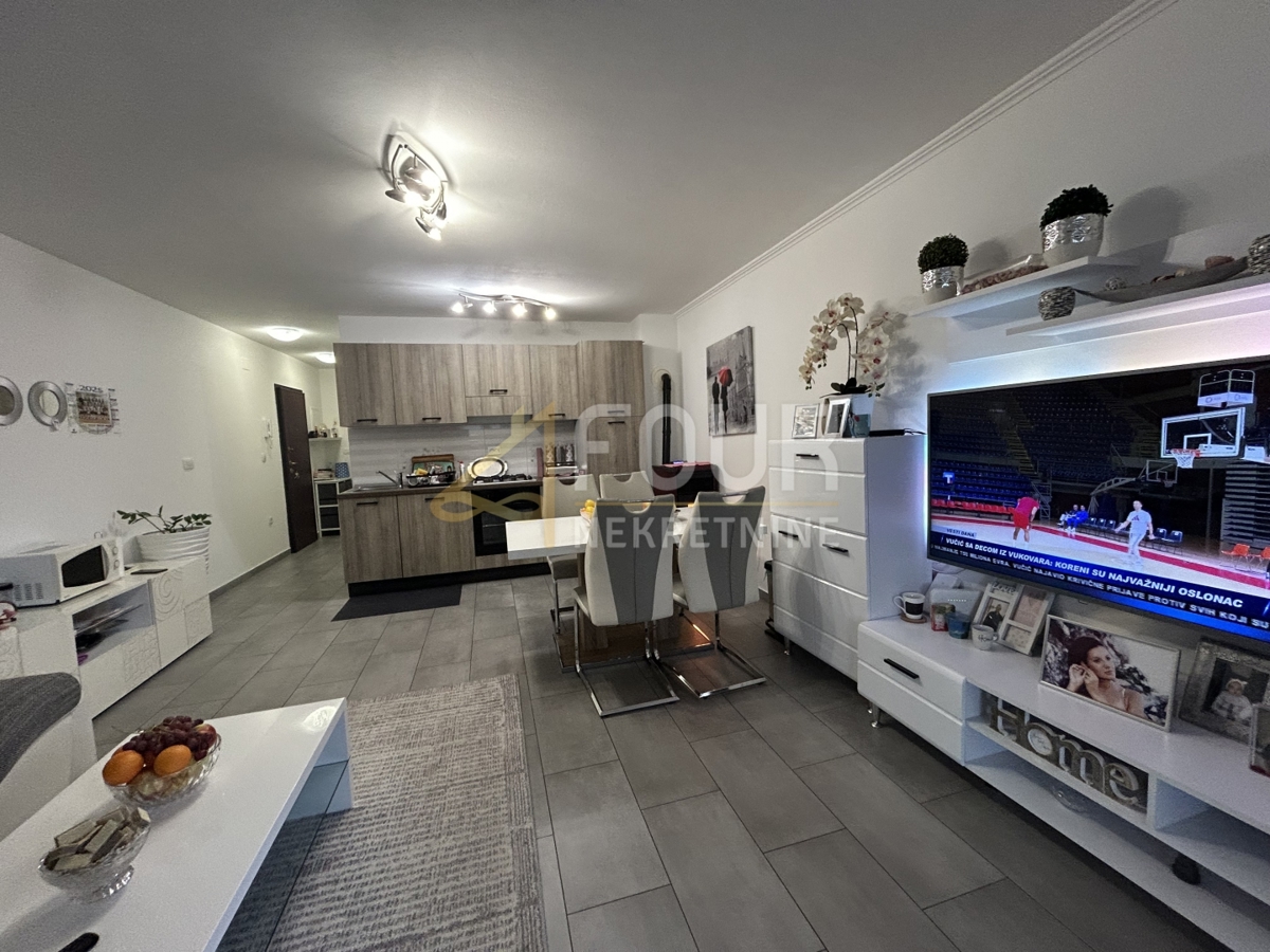 Appartamento VIŠKOVO, 209.000 €