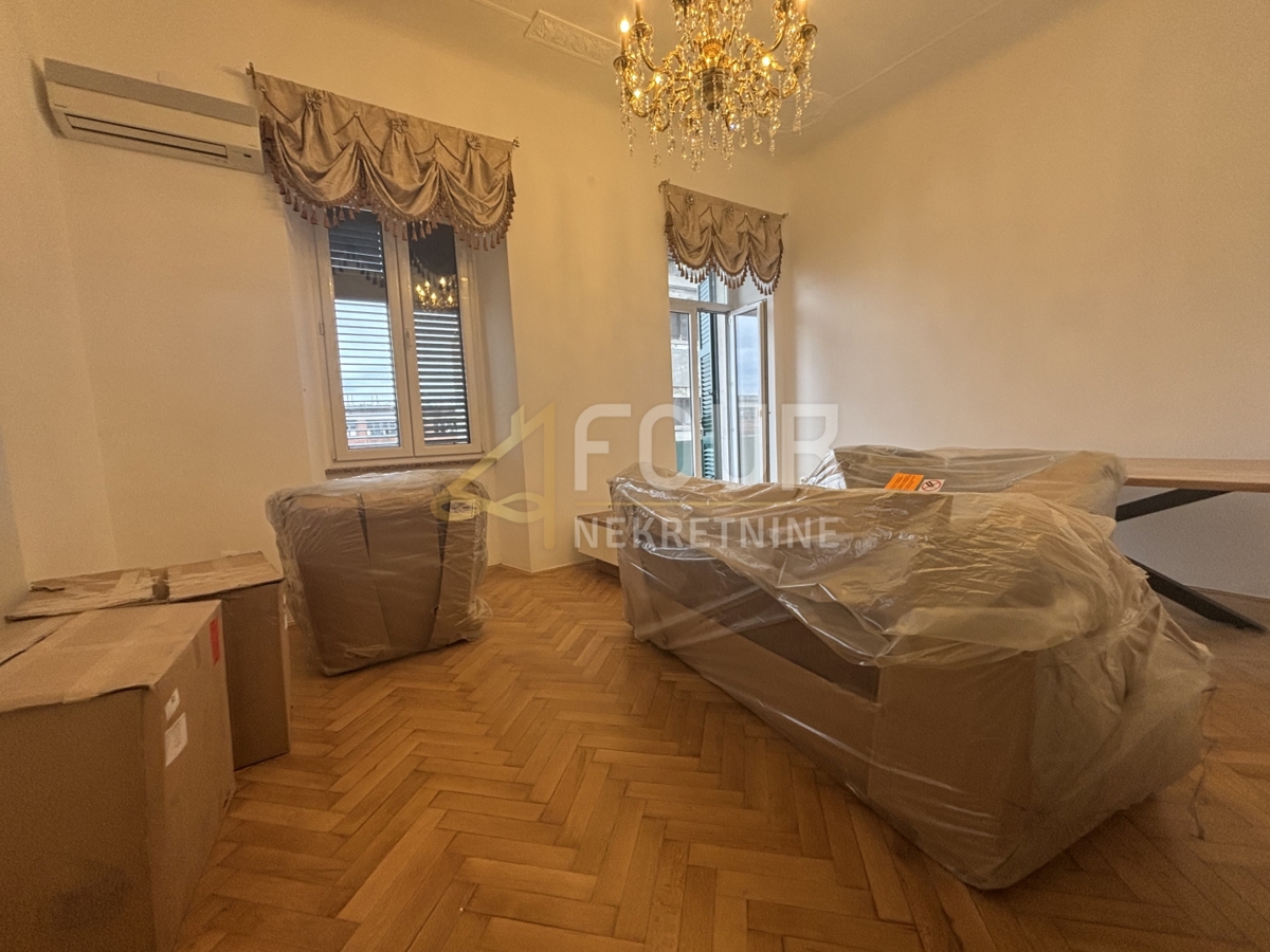 Appartamento RIJEKA, 850 €