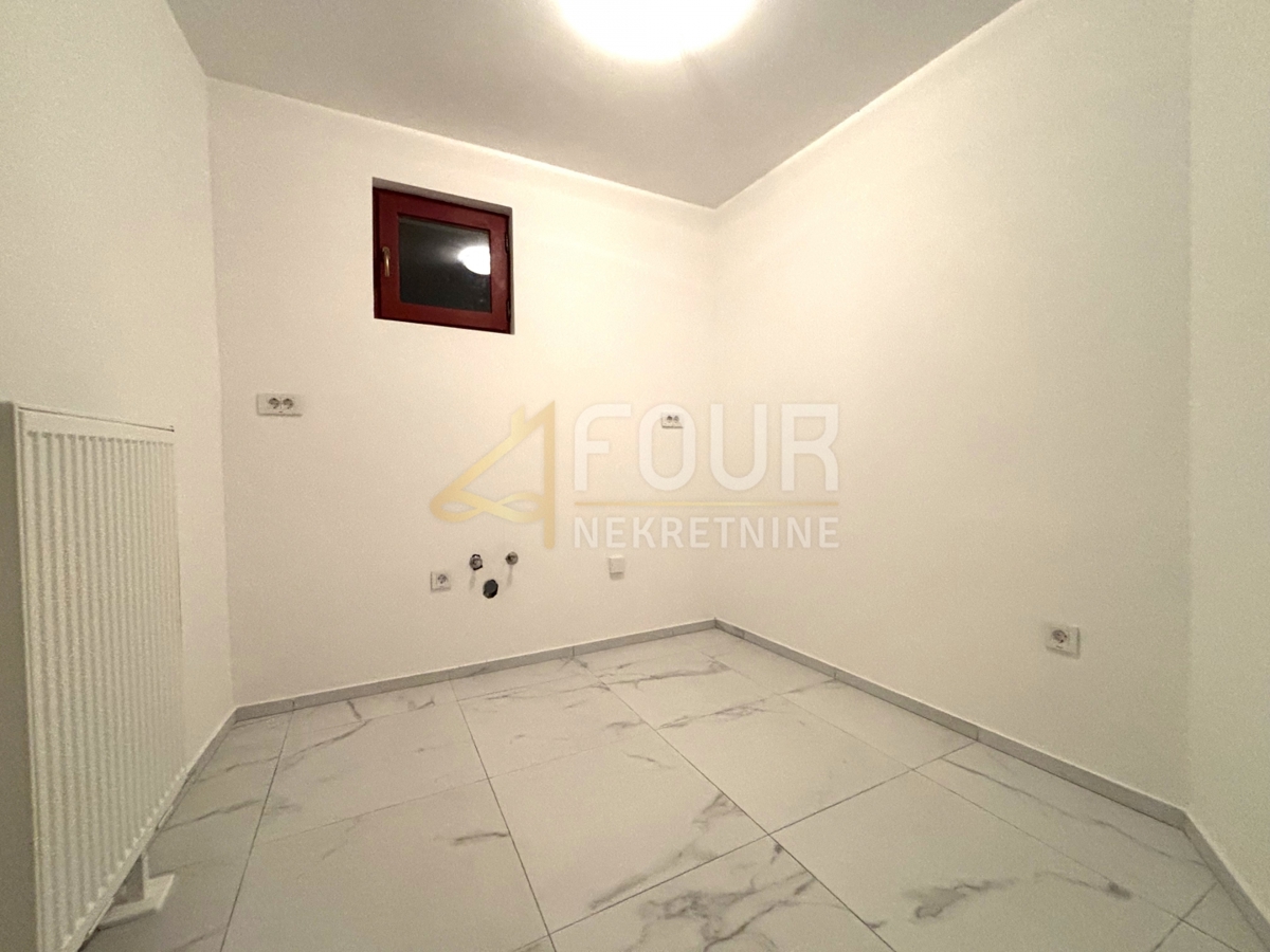 Дом NOVI VINODOLSKI, 395.000 €