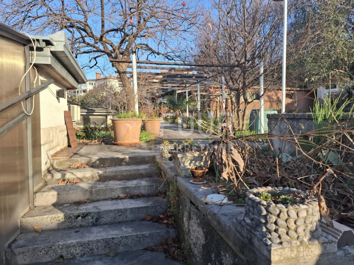 Дом MATULJI, 332.000 €