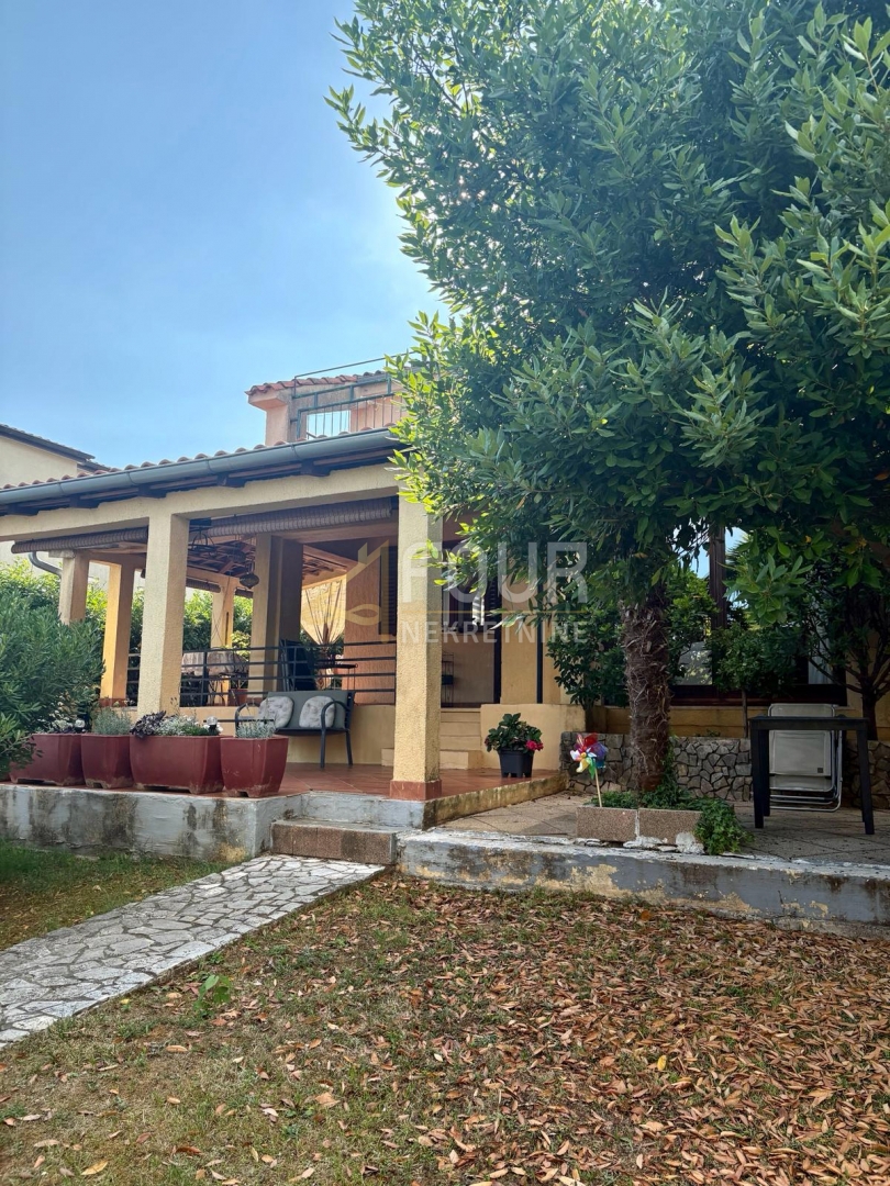 Дом VIŠKOVO, 407.000 €