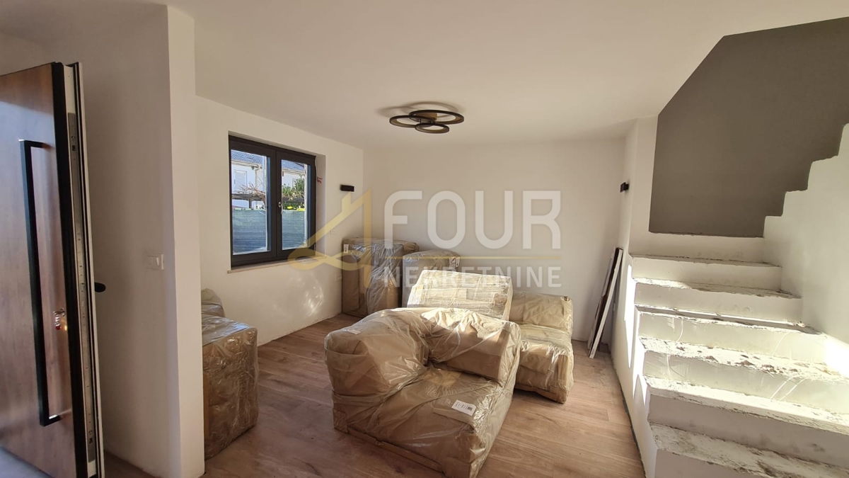 Дом KASTAV, 330.000 €