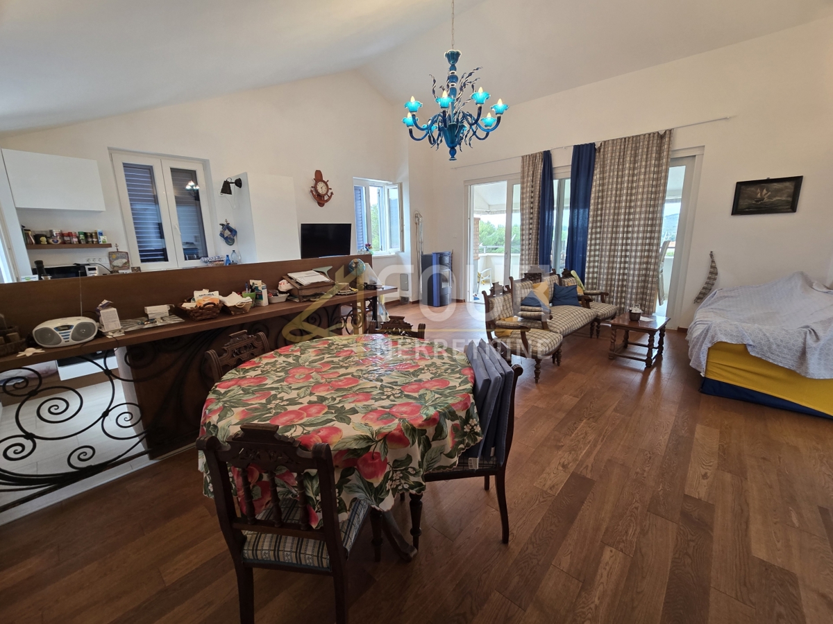 Appartamento CRES, 450.000 €