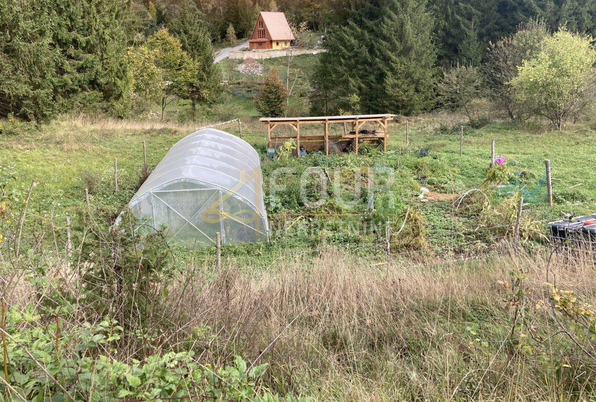 Участок DELNICE, 126.000 €