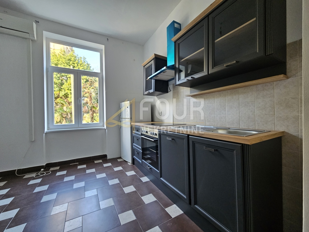 Appartamento OPATIJA, 214.000 €