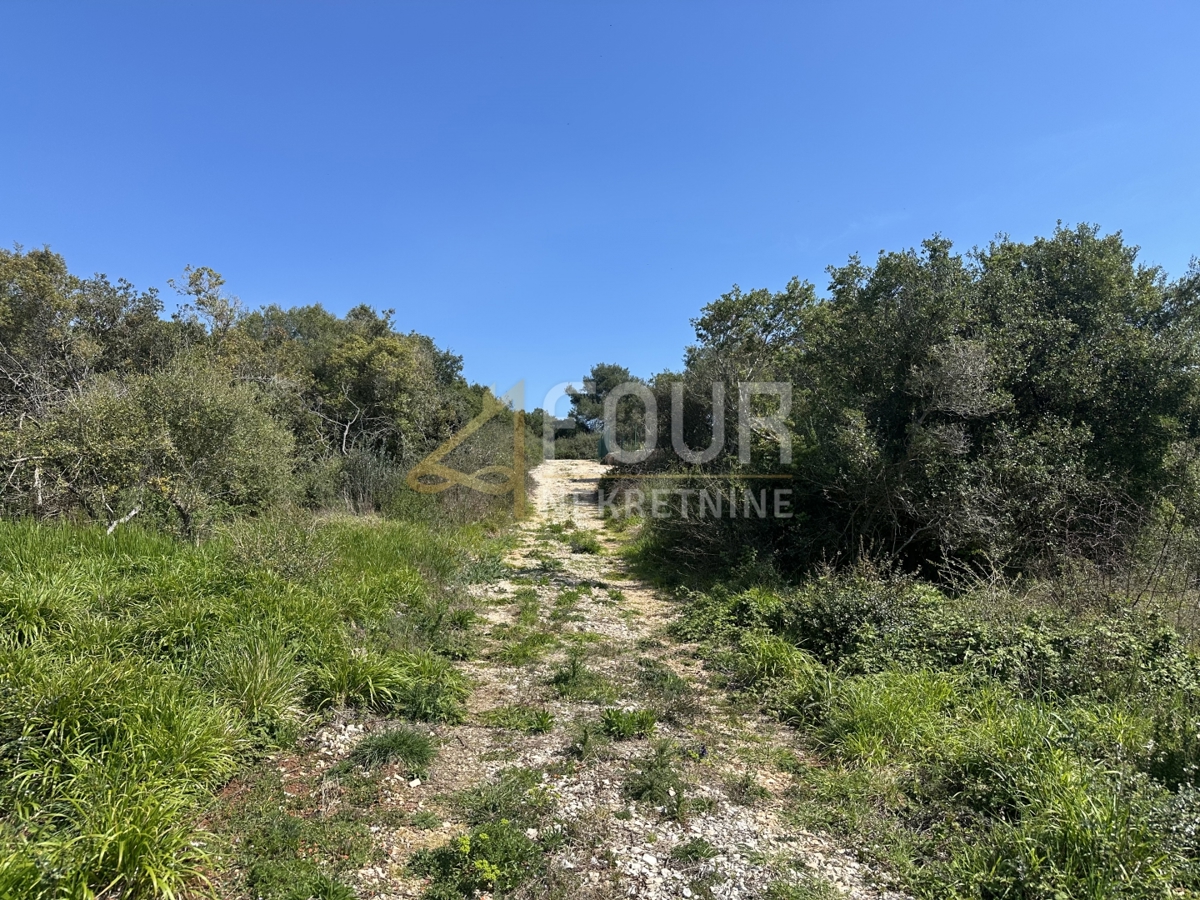 Участок MEDULIN, 19.150 €