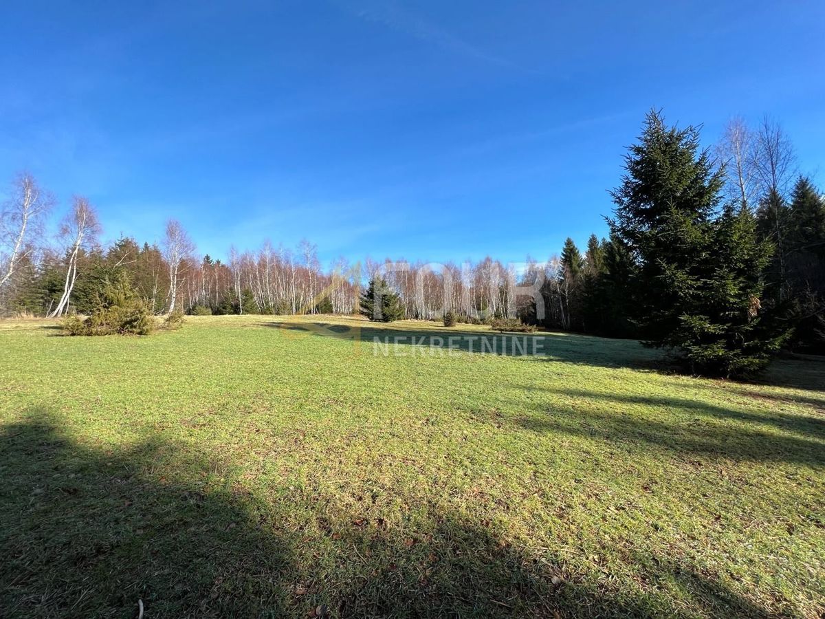 Terreno RAVNA GORA, 104.000 €