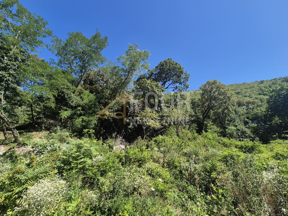 Участок RIJEKA, 100.000 €