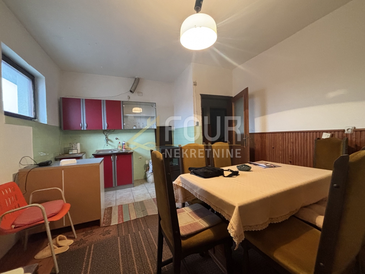 Дом OGULIN, 175.000 €