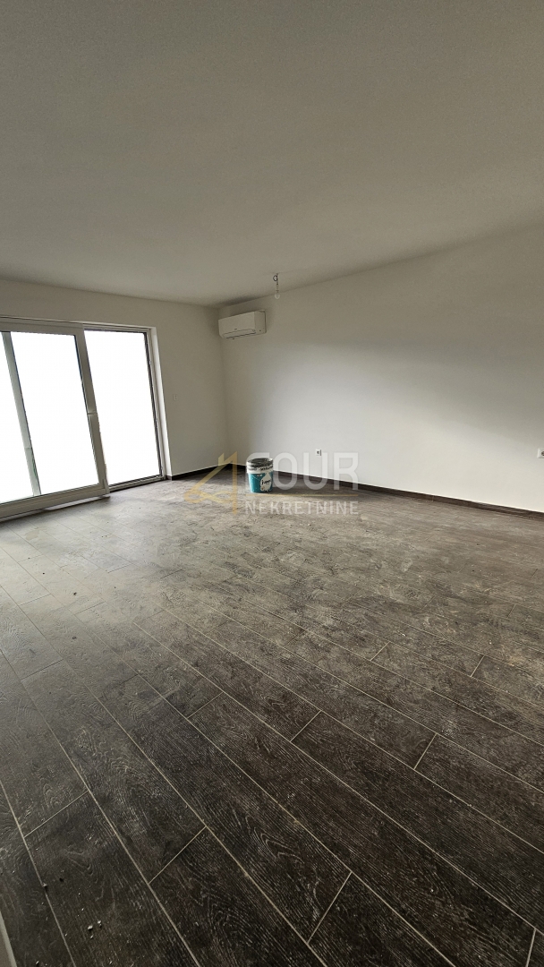 Appartamento VIŠKOVO, 177.000 €