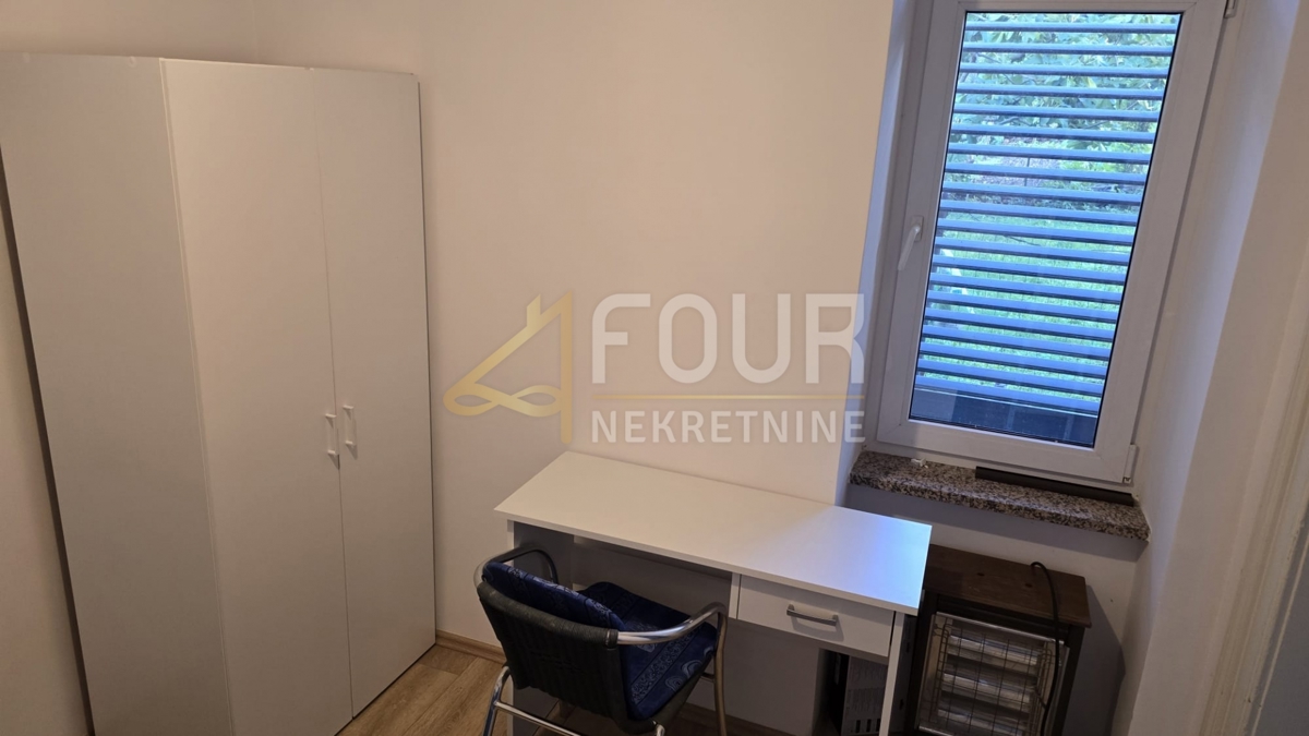 Appartamento RIJEKA, 250 €