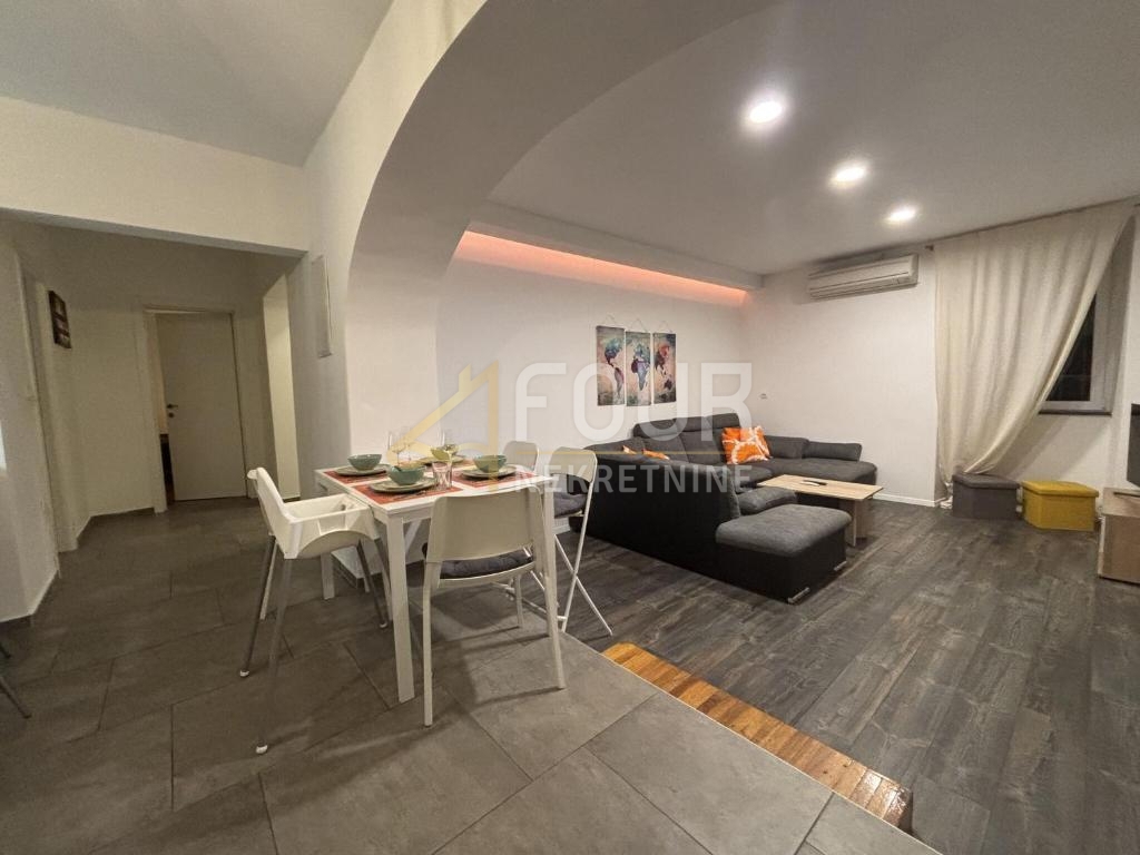 Квартира OPATIJA, 1.900 €
