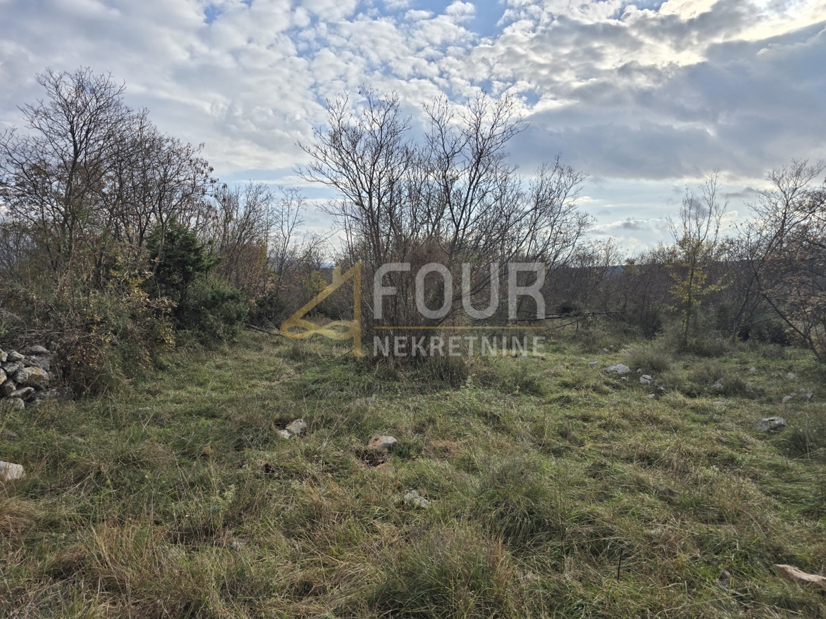 Terreno KRK, 99.200 €