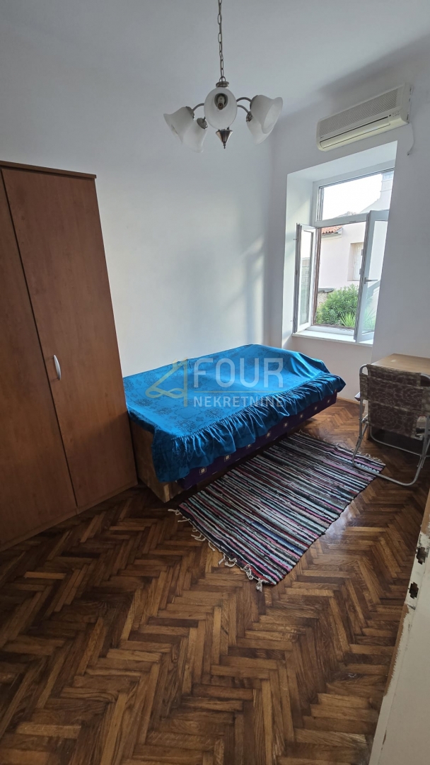 Appartamento RIJEKA, 450 €