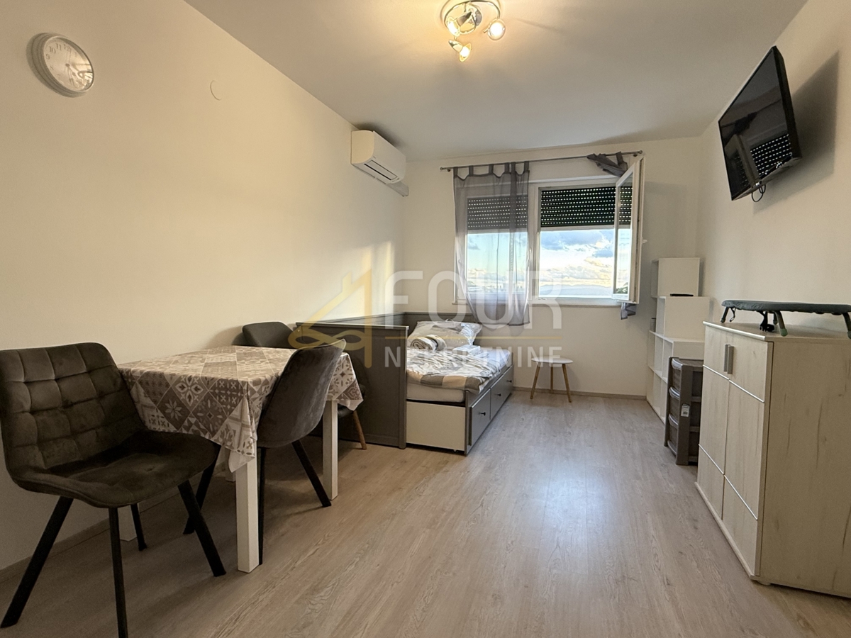 Appartamento RIJEKA, 350 €