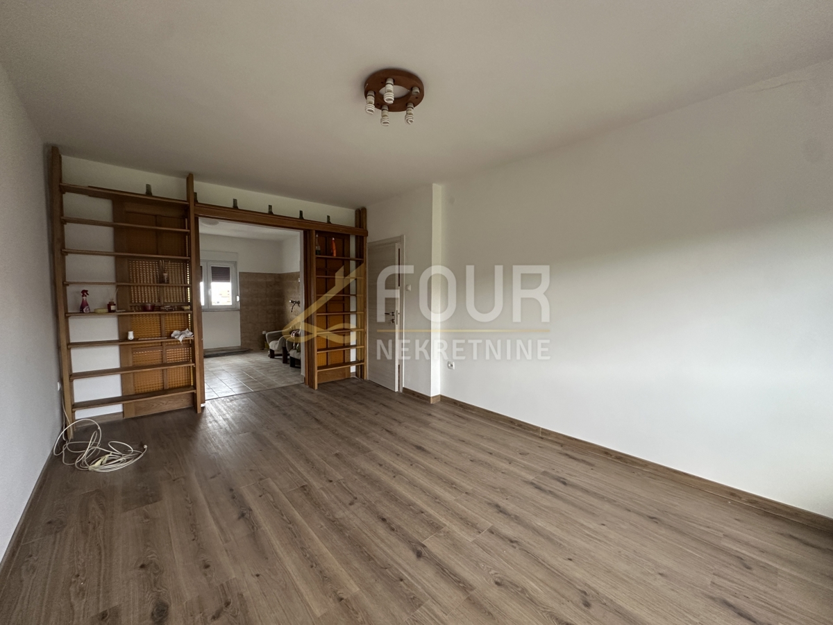 Locale commerciale RIJEKA, 850 €