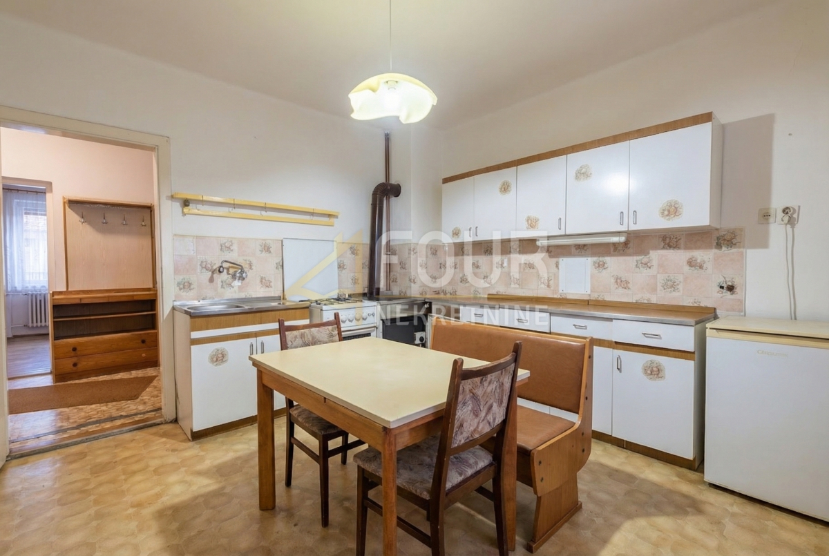 Casa RAVNA GORA, 135.000 €