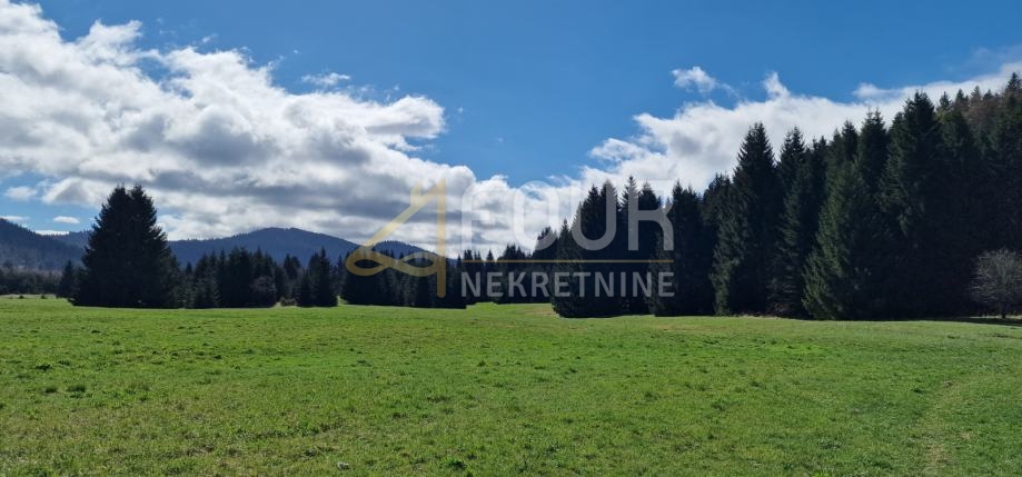 Terreno RAVNA GORA, 48.000 €