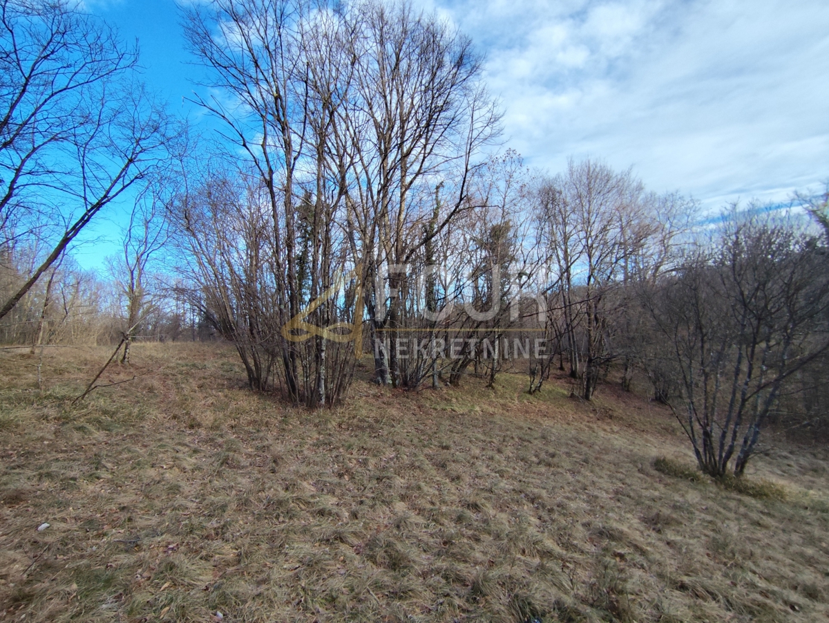 Terreno VIŠKOVO, 21.000 €