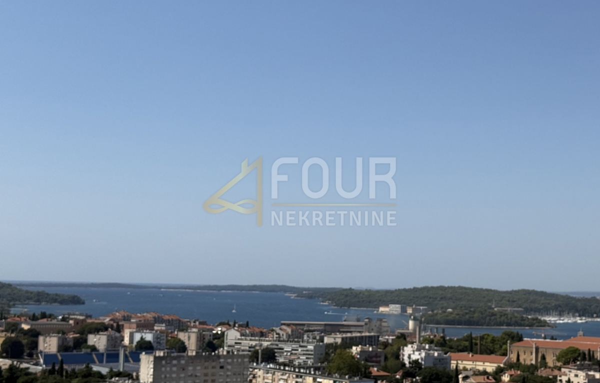 Istra, Pula - Veruda, 62.01m2, 2s+db, lođa, pogled na more!