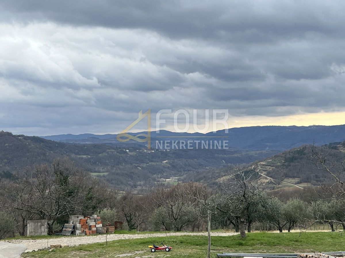 BUZET