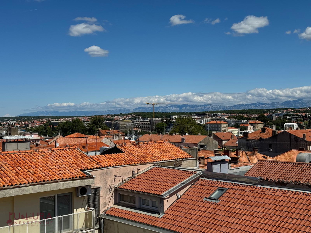 POLUOTOK