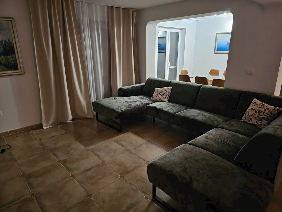 Casa PODSTRANA, 850.000 €