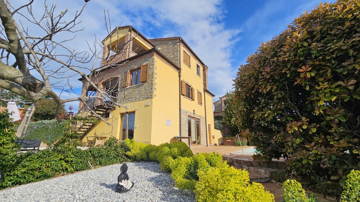 Casa KAŠTELIR - LABINCI, 497.000 €