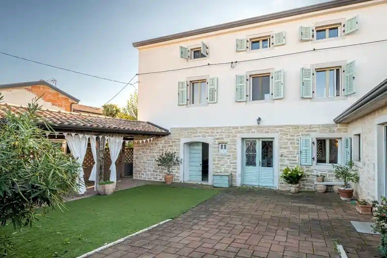 Дом POREČ, 340.000 €