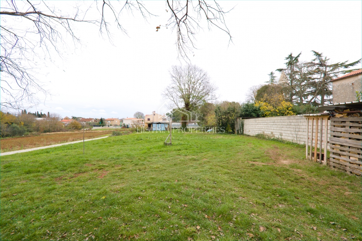 Участок POREČ, 175.000 €