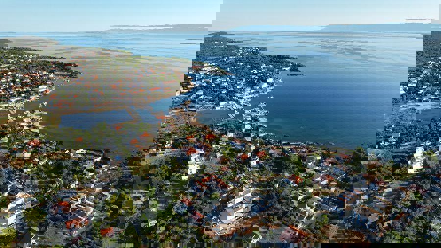 Terreno UGLJAN, 150.000 €