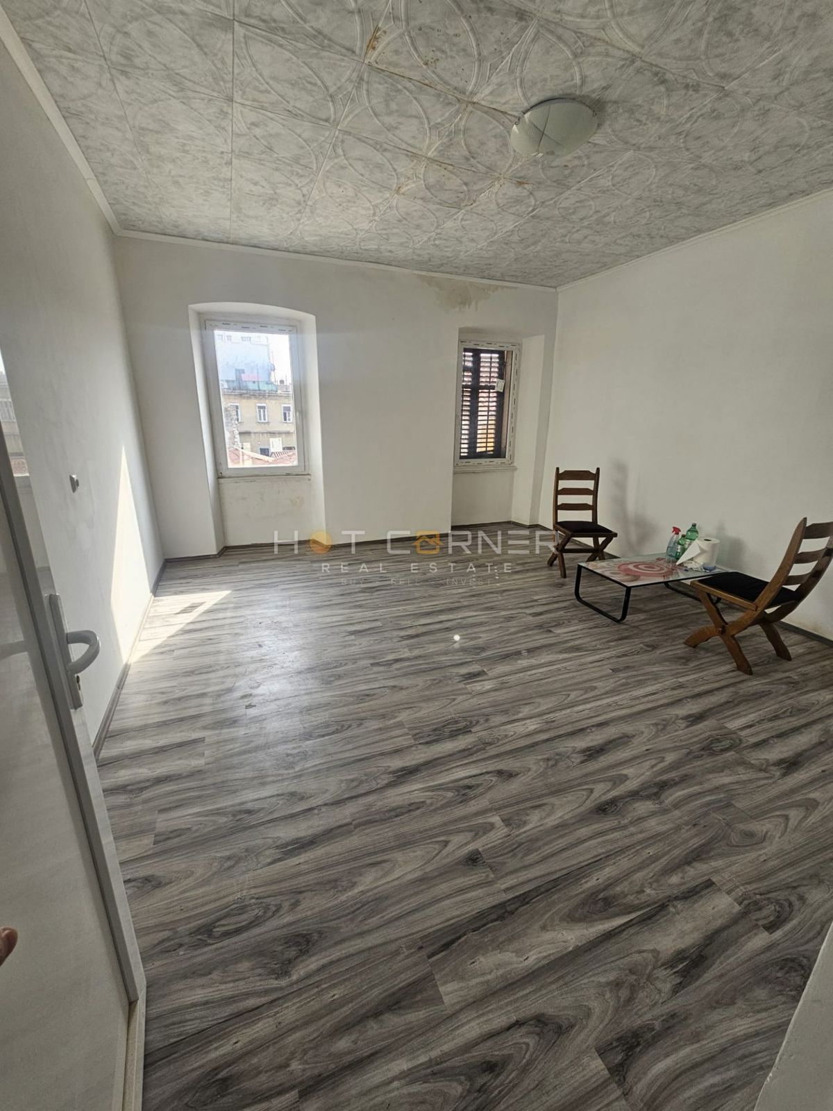 Austrougarski šarm u staroj Puli – 75 m², 3. kat – 2