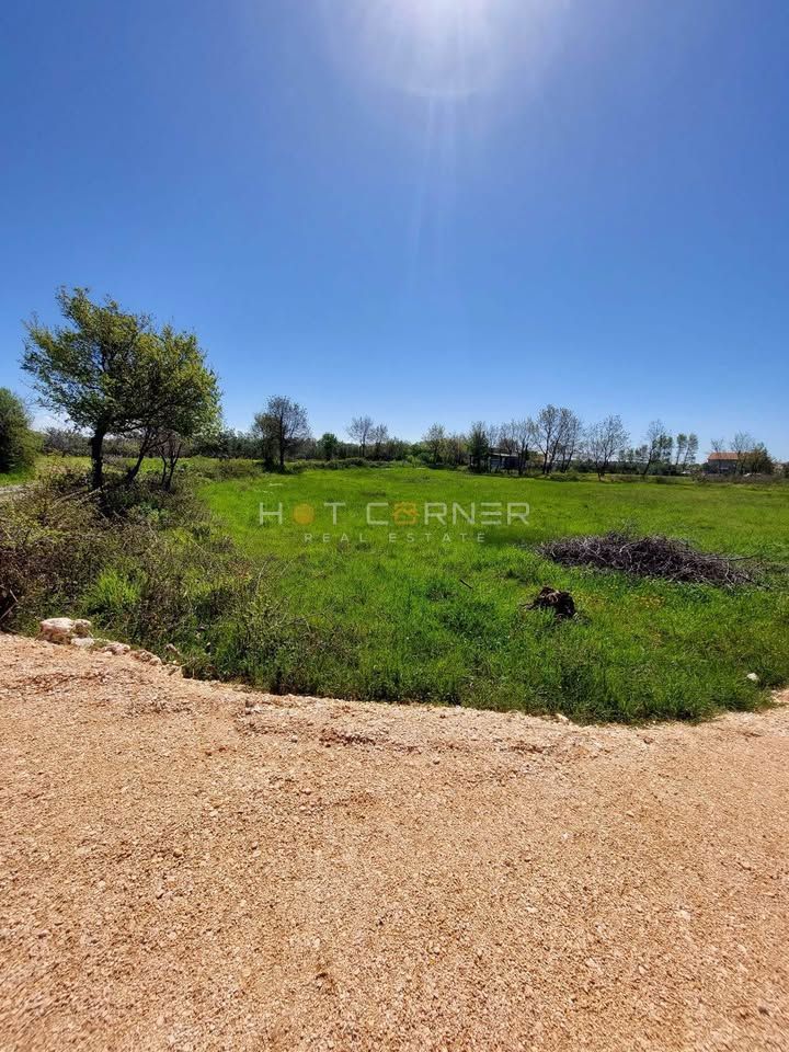 Terreno MARČANA, 60.000 €