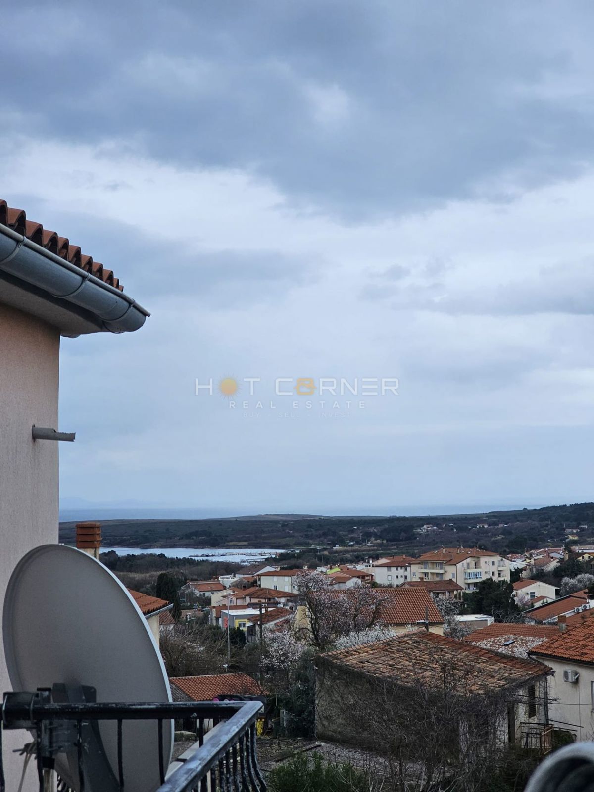 Kuća s tri apartmana i pogledom na more – Ližnjan – 2
