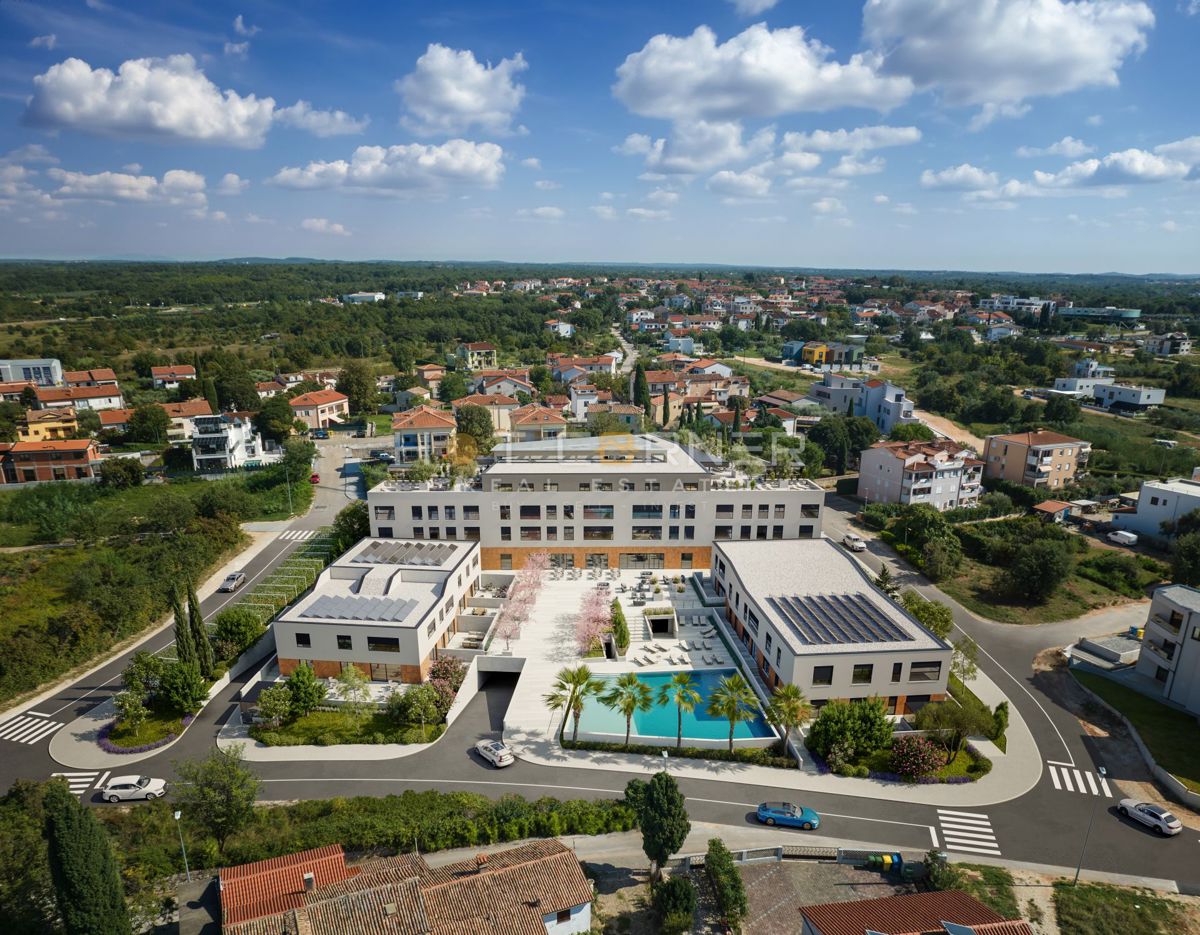 Poreč, luksuzni stan, 3 spavaće sobe, prekrasan pogled na more, bazen, lift – 2