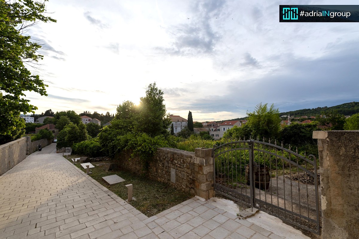 STARI GRAD