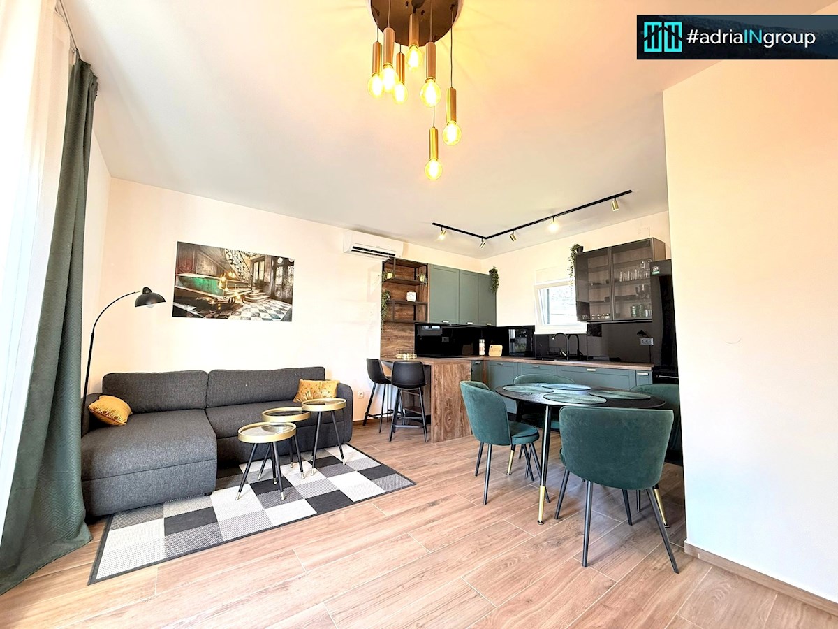 KAŠTEL SUĆURAC