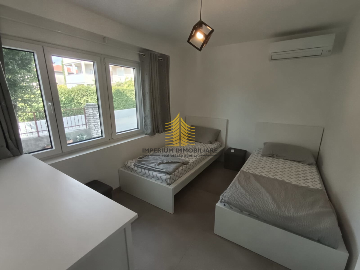 KAŠTEL STARI