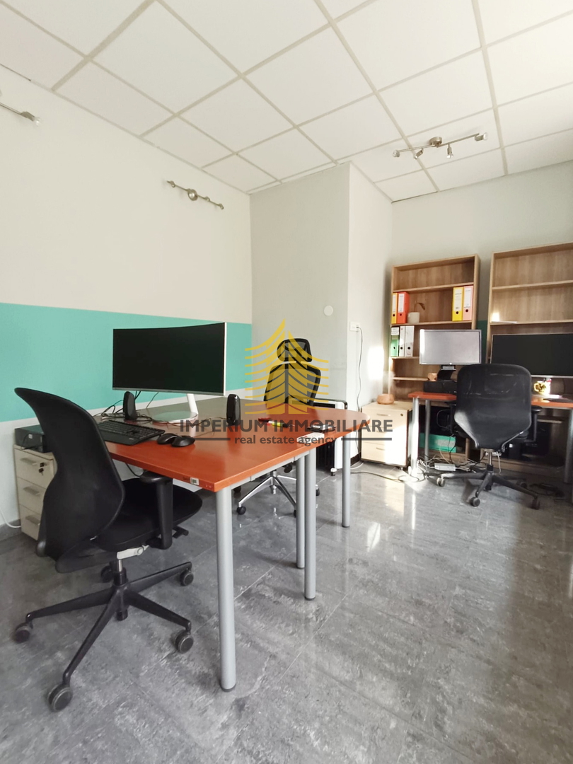 Locale commerciale ZAGREB, 400 €