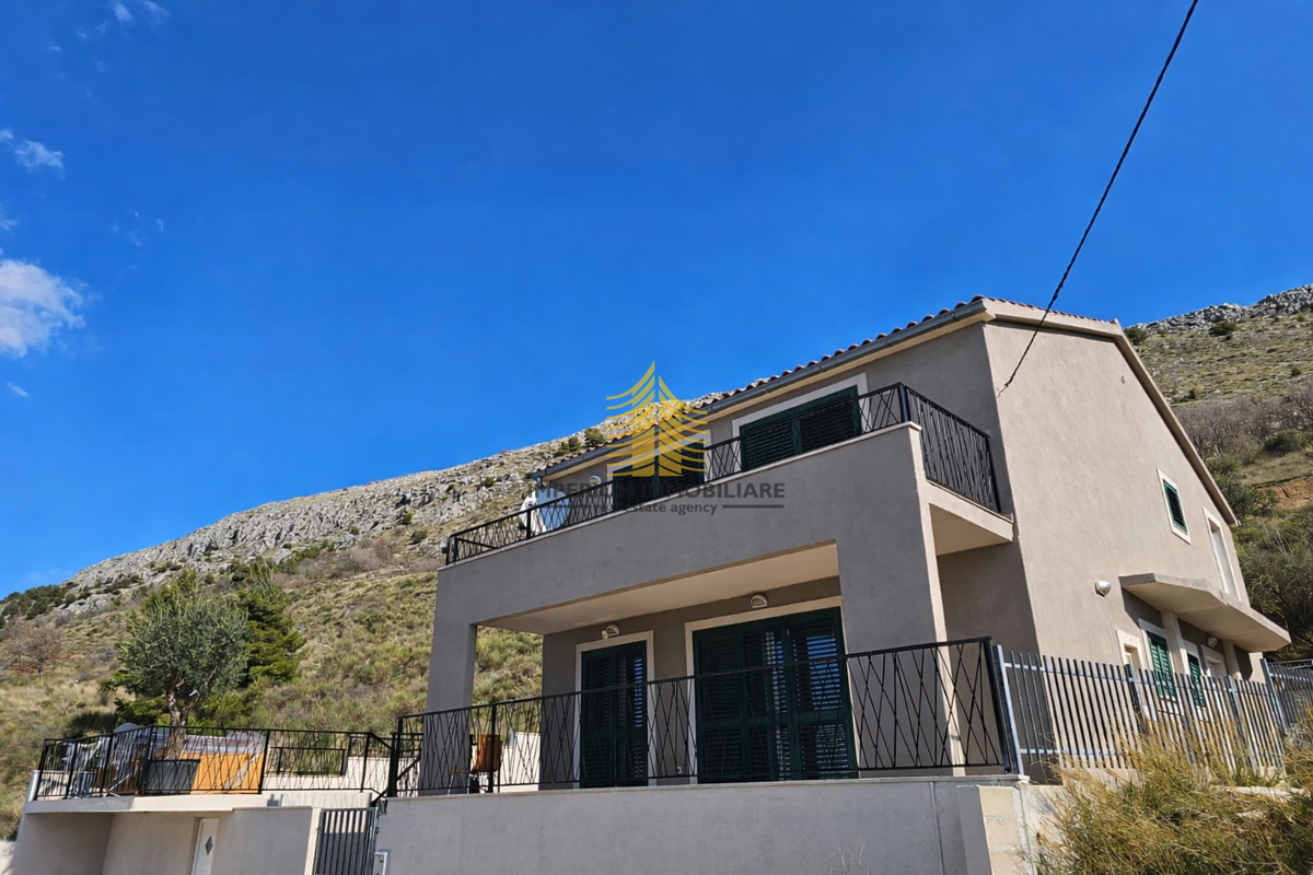 Casa PODSTRANA, 850.000 €