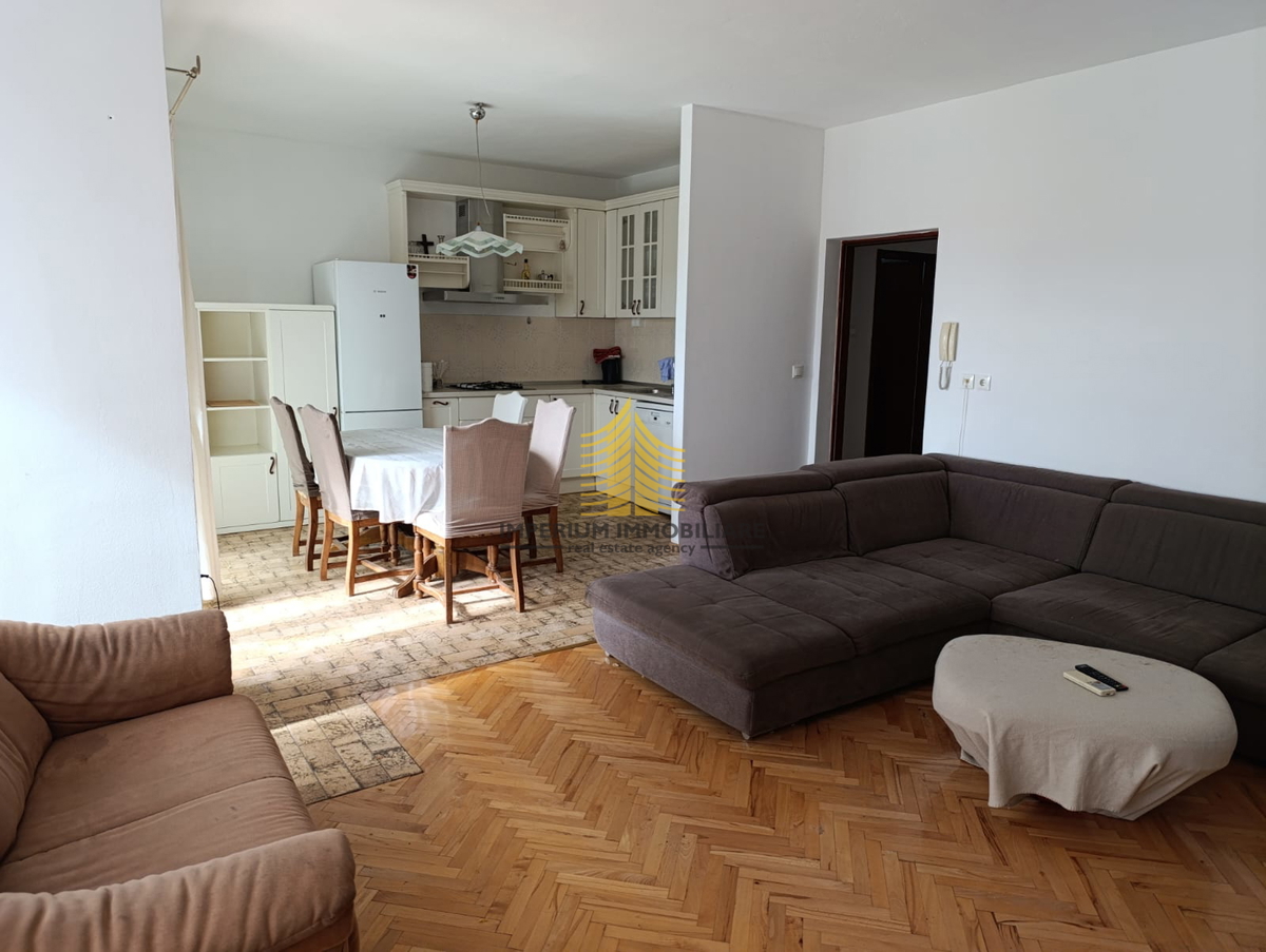 KAŠTEL STARI