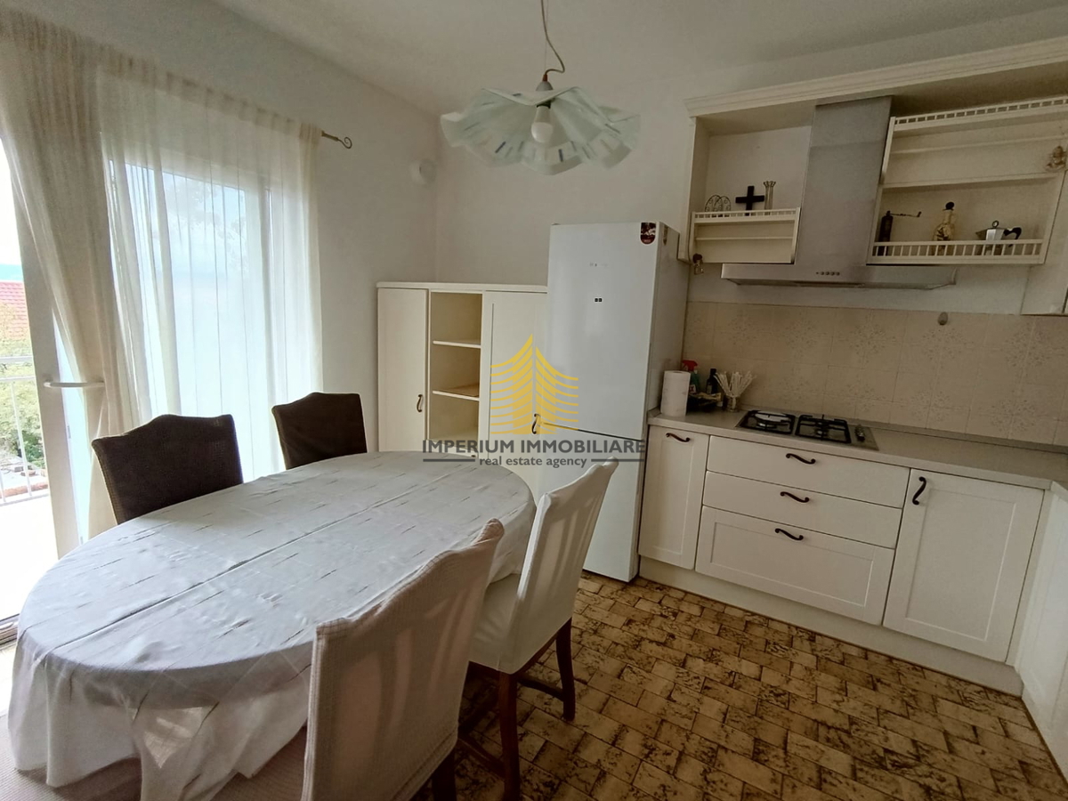 KAŠTEL STARI