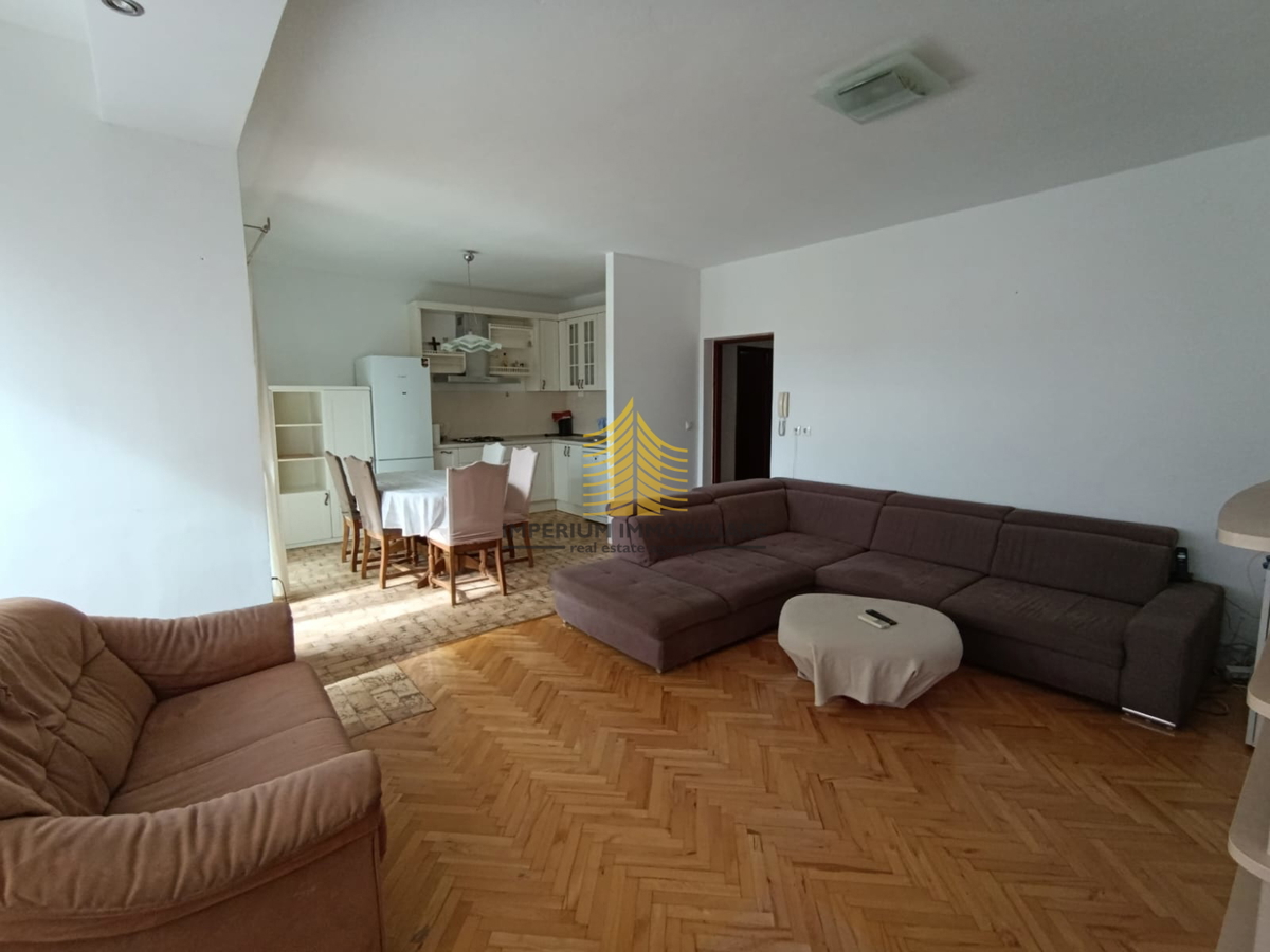 KAŠTEL STARI
