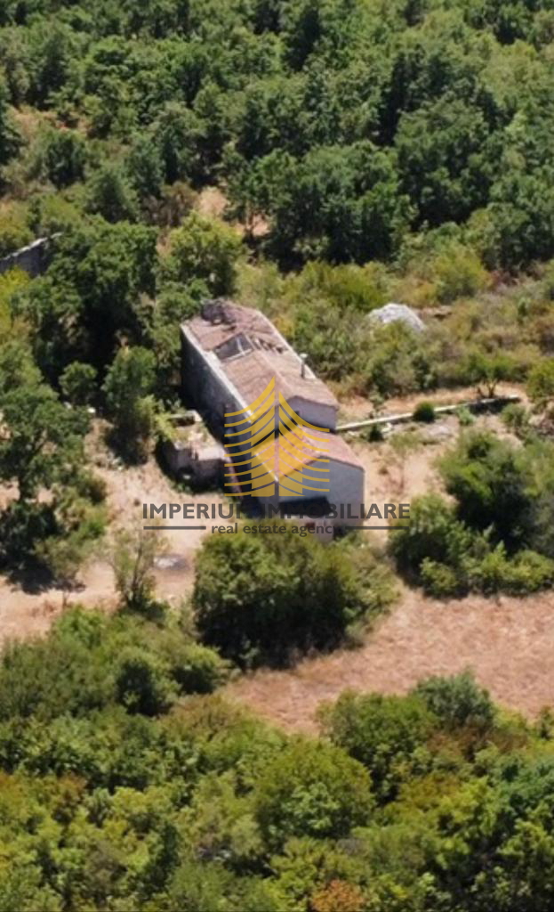 Terreno VODNJAN, 280.000 €