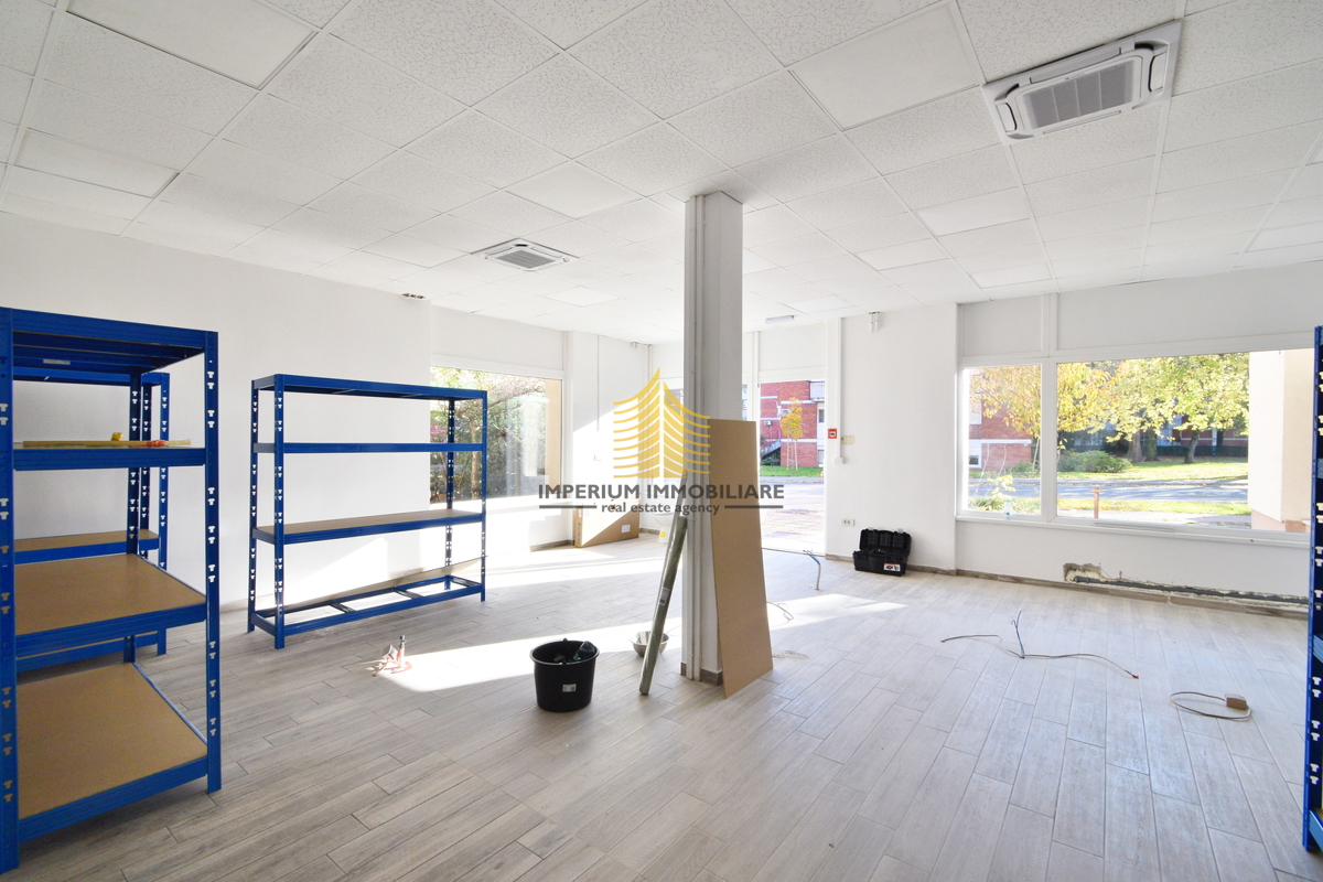 Locale commerciale SAMOBOR, 800 €