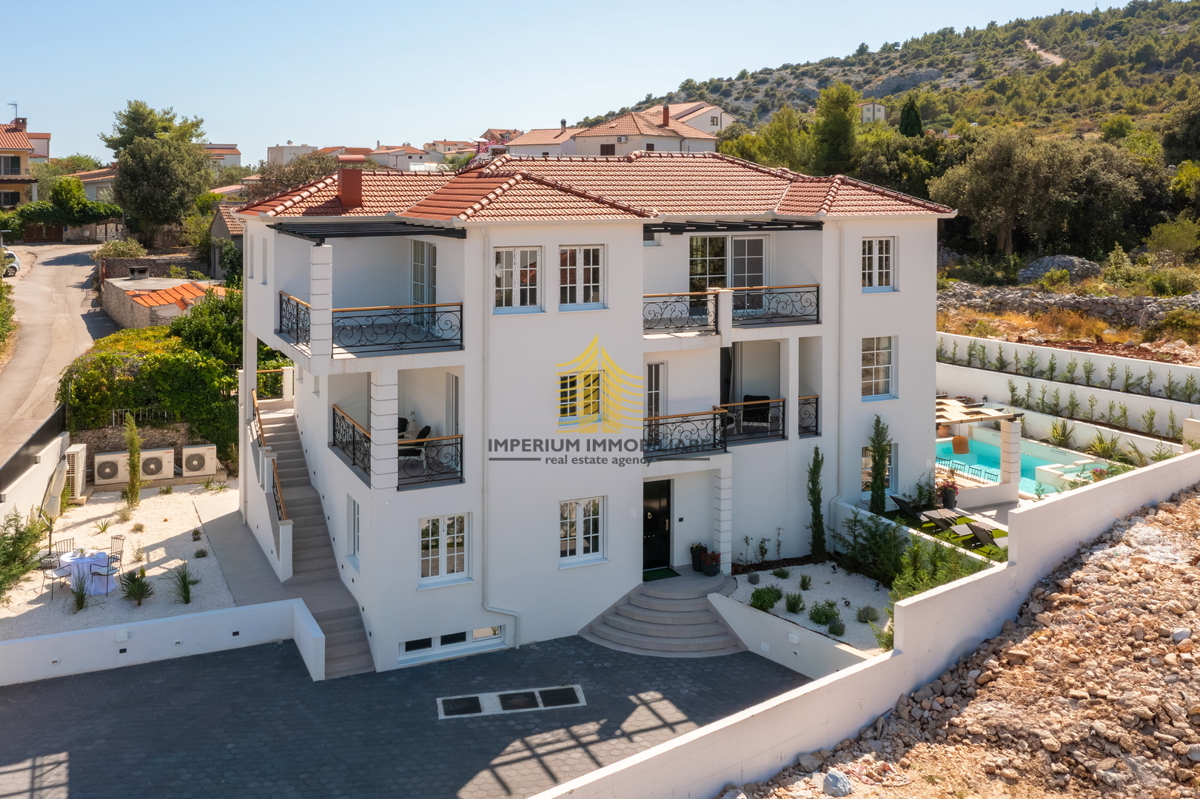 Casa ROGOZNICA, 1.500.000 €