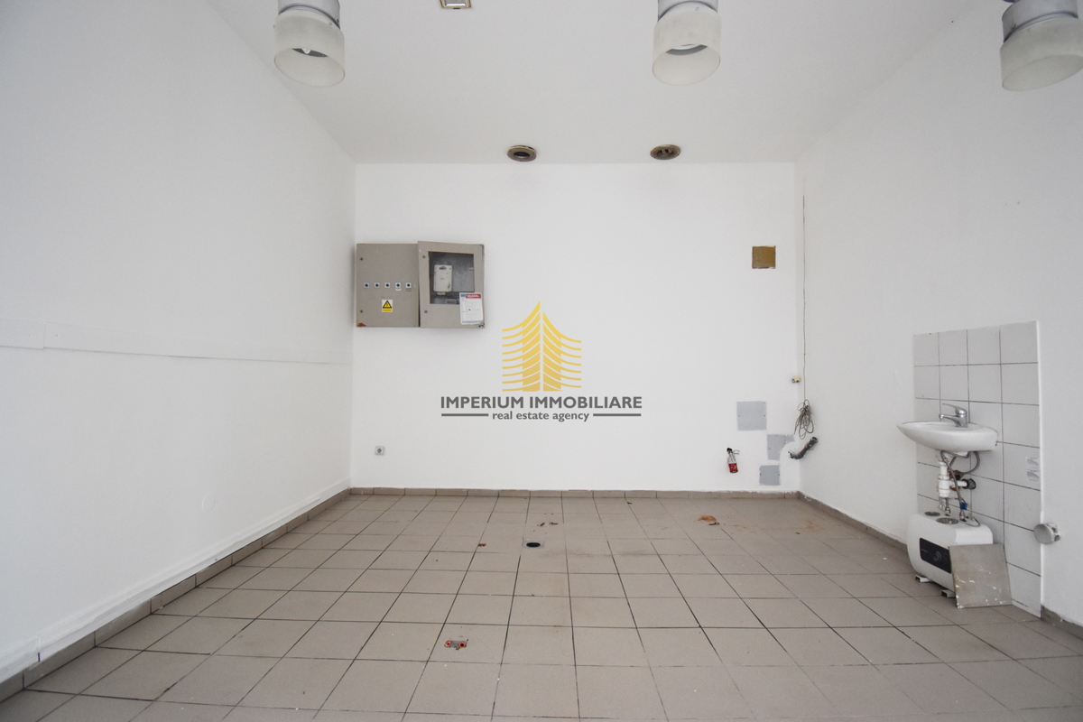 Locale commerciale ZAGREB, 1.100 €